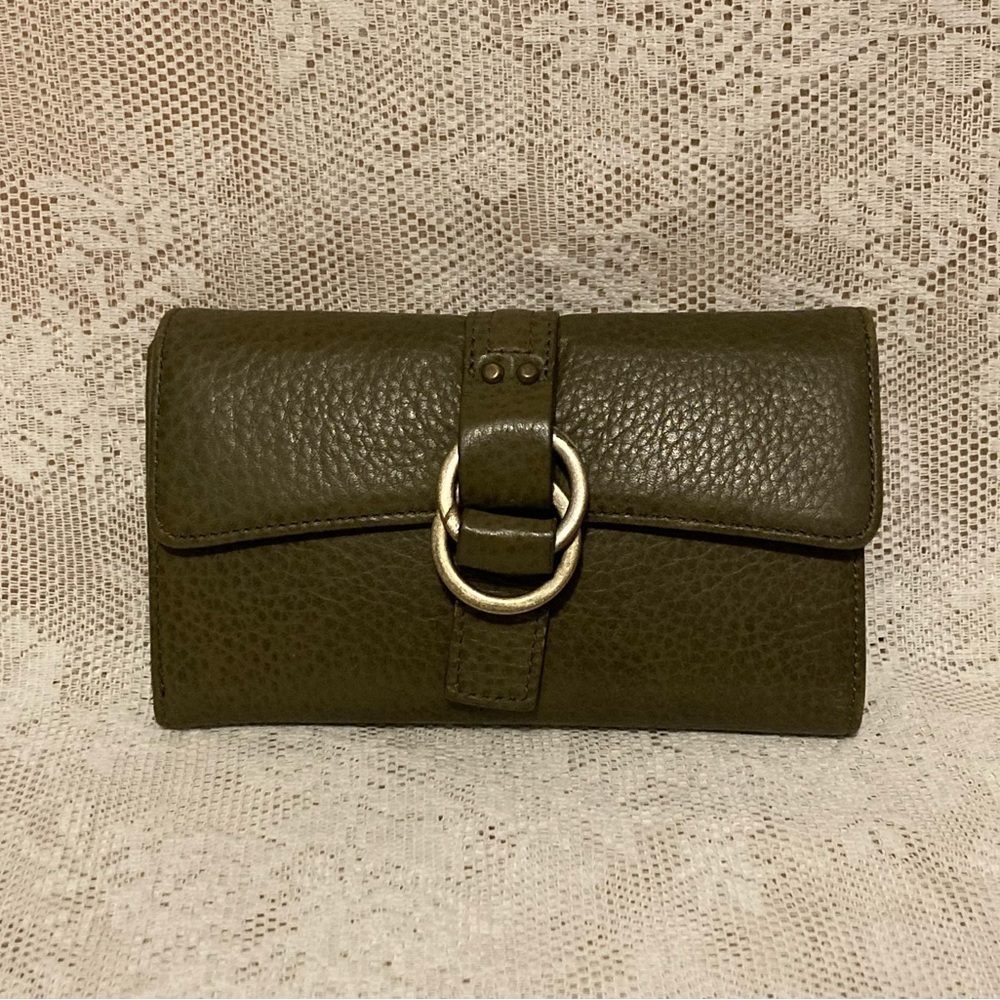 Danier genuine leather wallet green leather with buckle snap